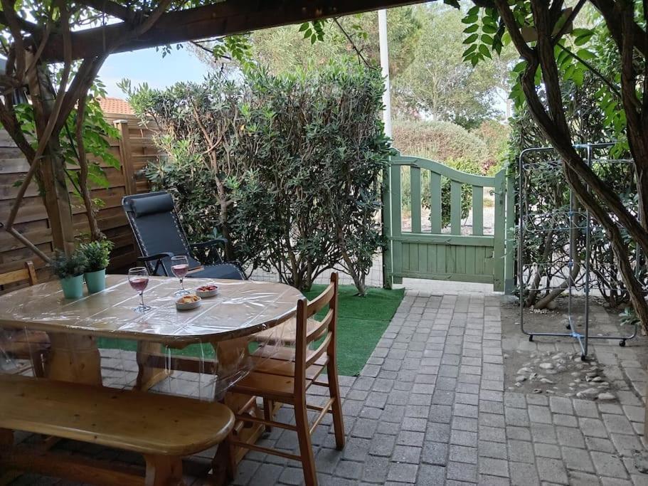 Jolie Maisonnette Dans Residence Calme Avec Piscine Le Barcarès Dış mekan fotoğraf